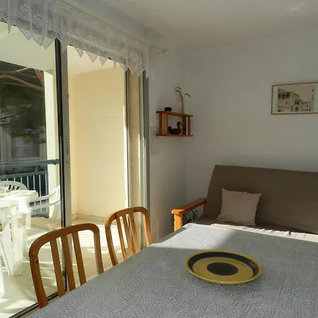 T2 Avec Cabine, Piscine, Parking Prive - Proche Et Commerces, - Fr-1-251-774 *