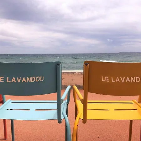T2 Avec Cabine, Piscine, Parking Prive - Proche Et Commerces, - Fr-1-251-774 Apartment Le Lavandou